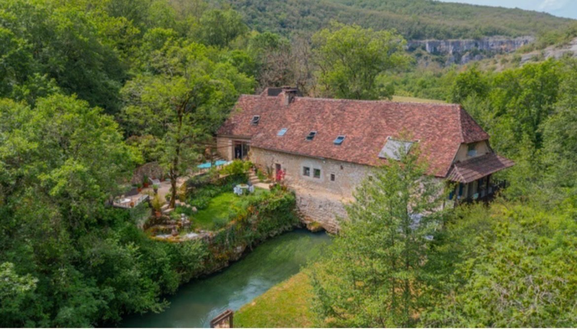 <br />
<b>Deprecated</b>:  htmlspecialchars(): Passing null to parameter #1 ($string) of type string is deprecated in <b>/home/duno/public_html/awacamp.com/events/view.php</b> on line <b>589</b><br />
